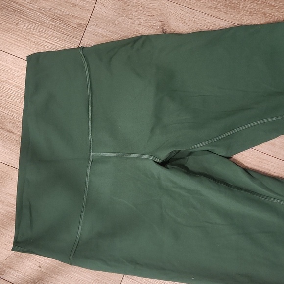 Lululemon Green High-Waisted Leggings - Picture 2 of 5